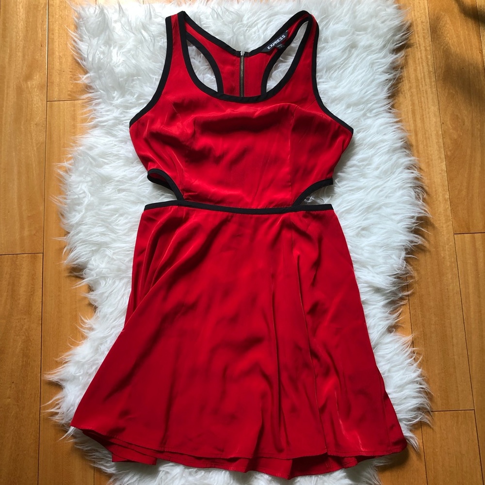 ⬇️ Red Cutout Racerback Dress
